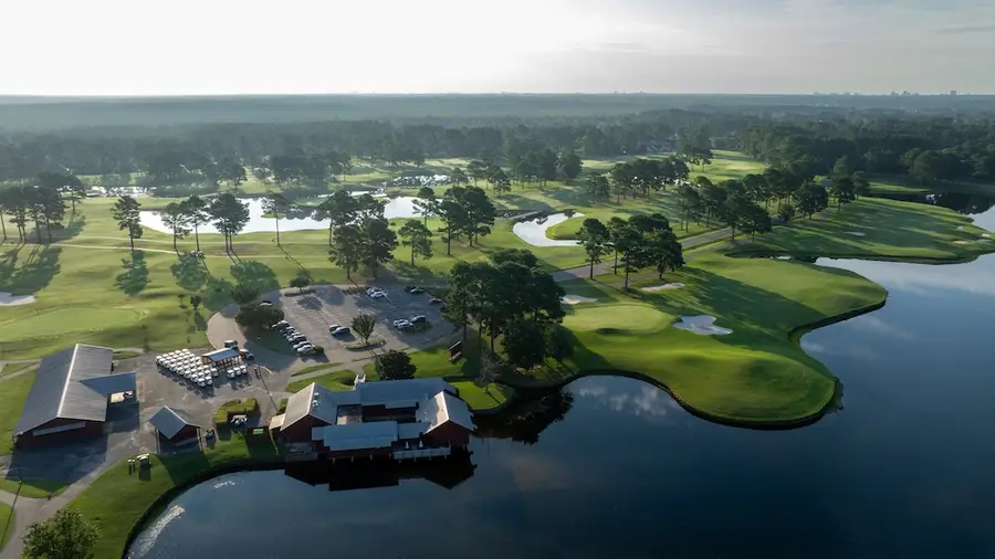 Man O War Golf Club, view 4