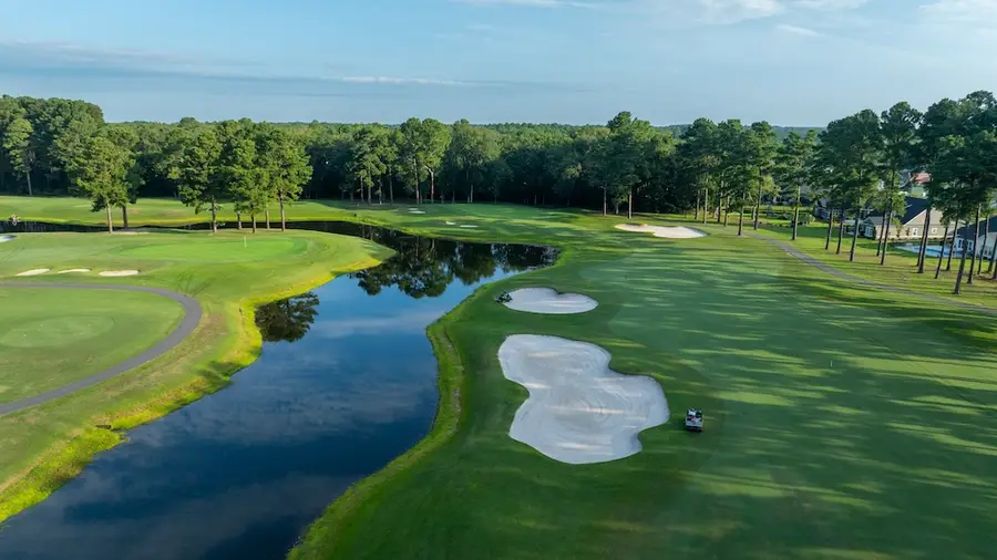 Man O War Golf Club, view 6