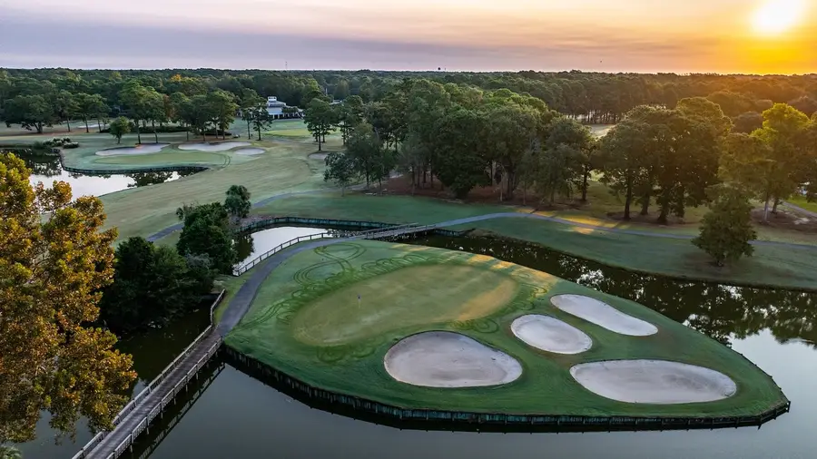 River Club, view 3