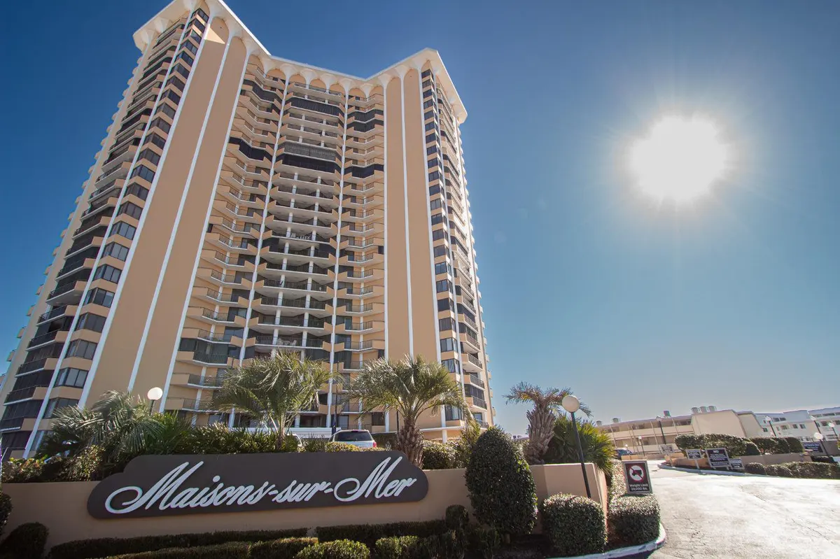 The Maisons-Sur-Mer tower on the oceanfront at Shore Drive